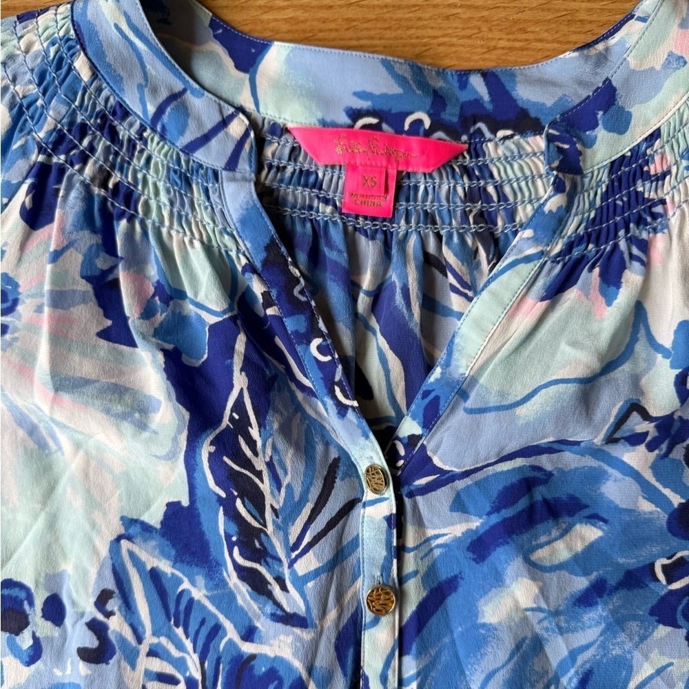 Lilly Pulitzer 100% Silk Elsa Blouse in Catch and Keep Sz XS - Picture 7 of 8
